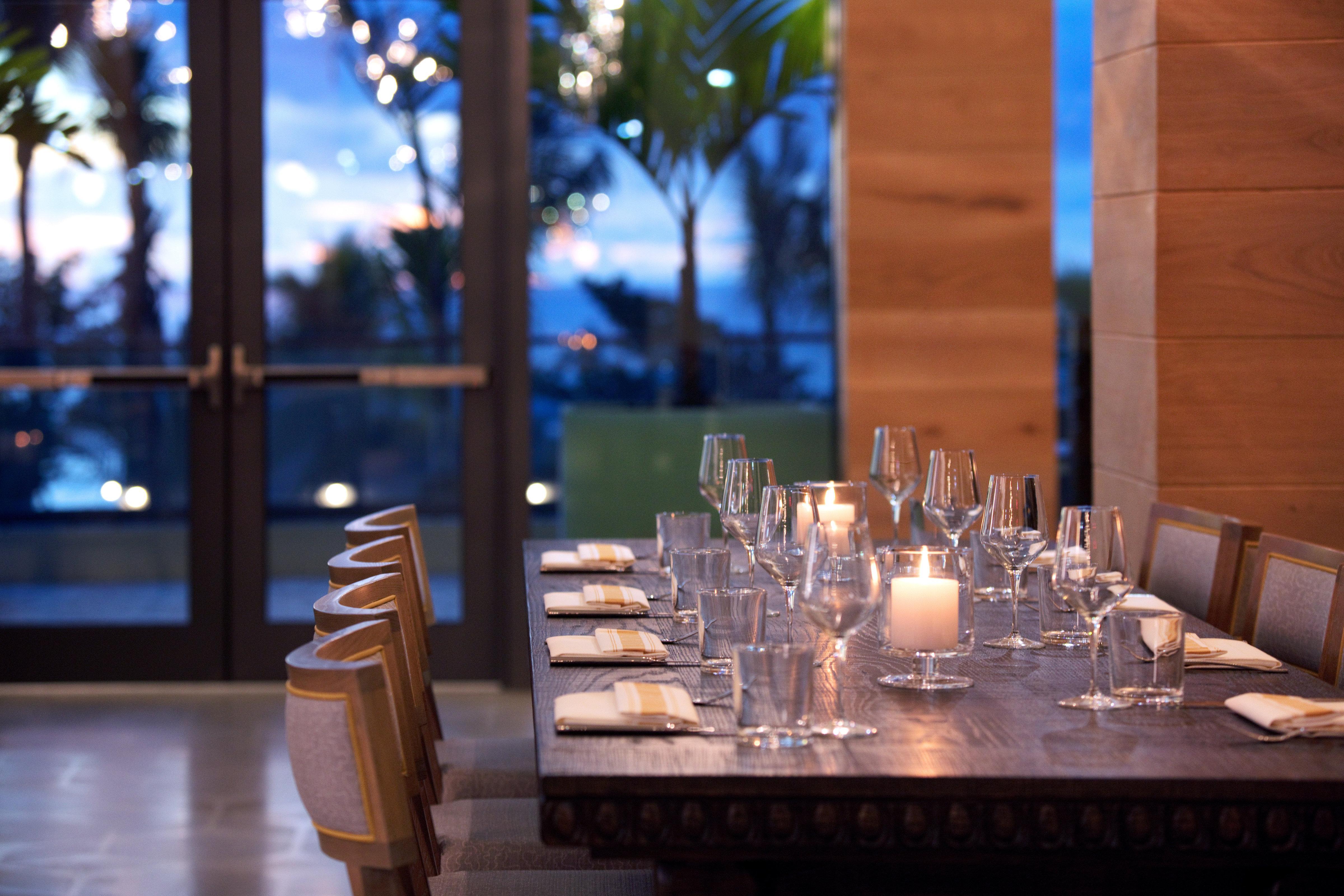 Kimpton Seafire Resort + Spa By Ihg West Bay Екстер'єр фото