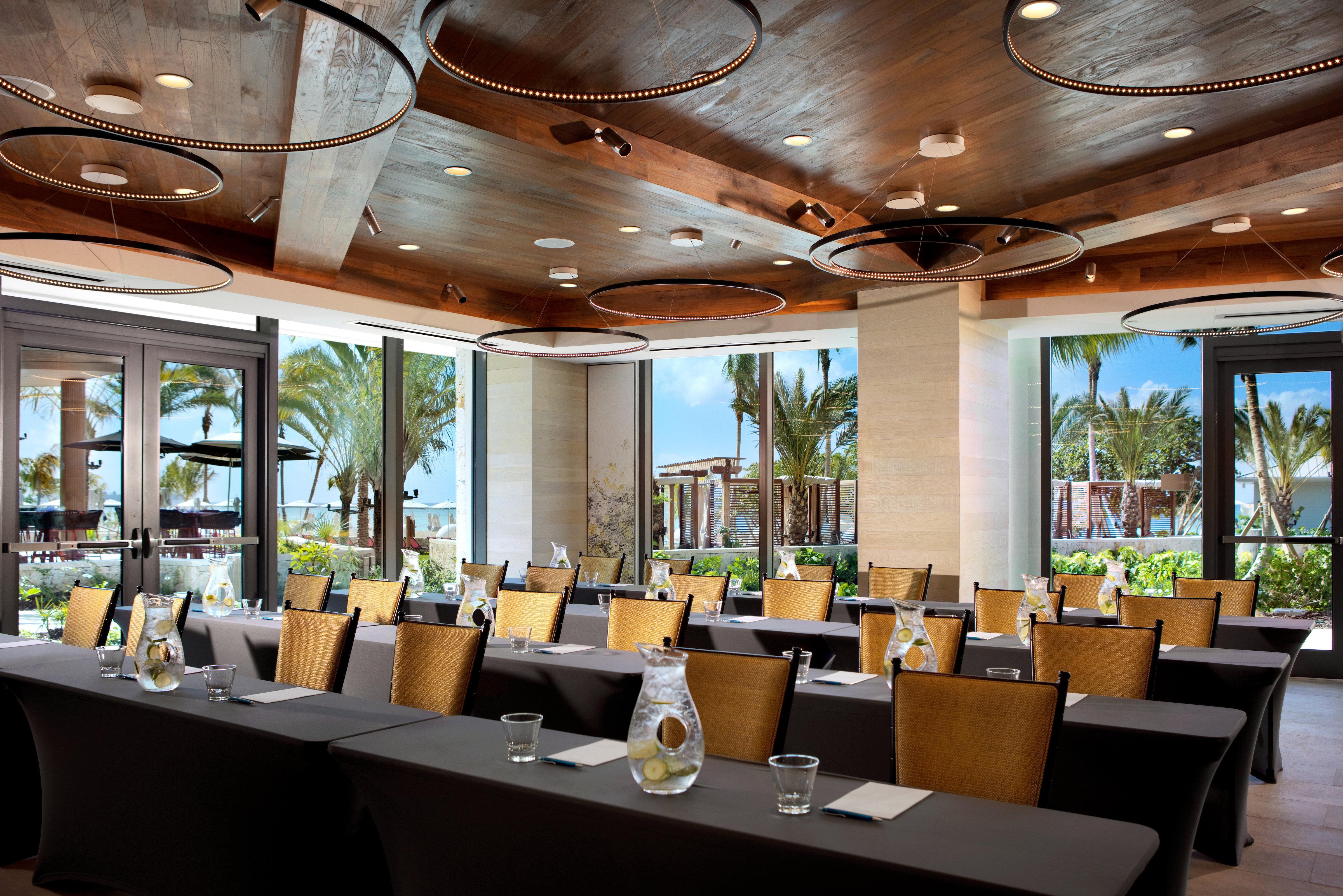 Kimpton Seafire Resort + Spa By Ihg West Bay Екстер'єр фото