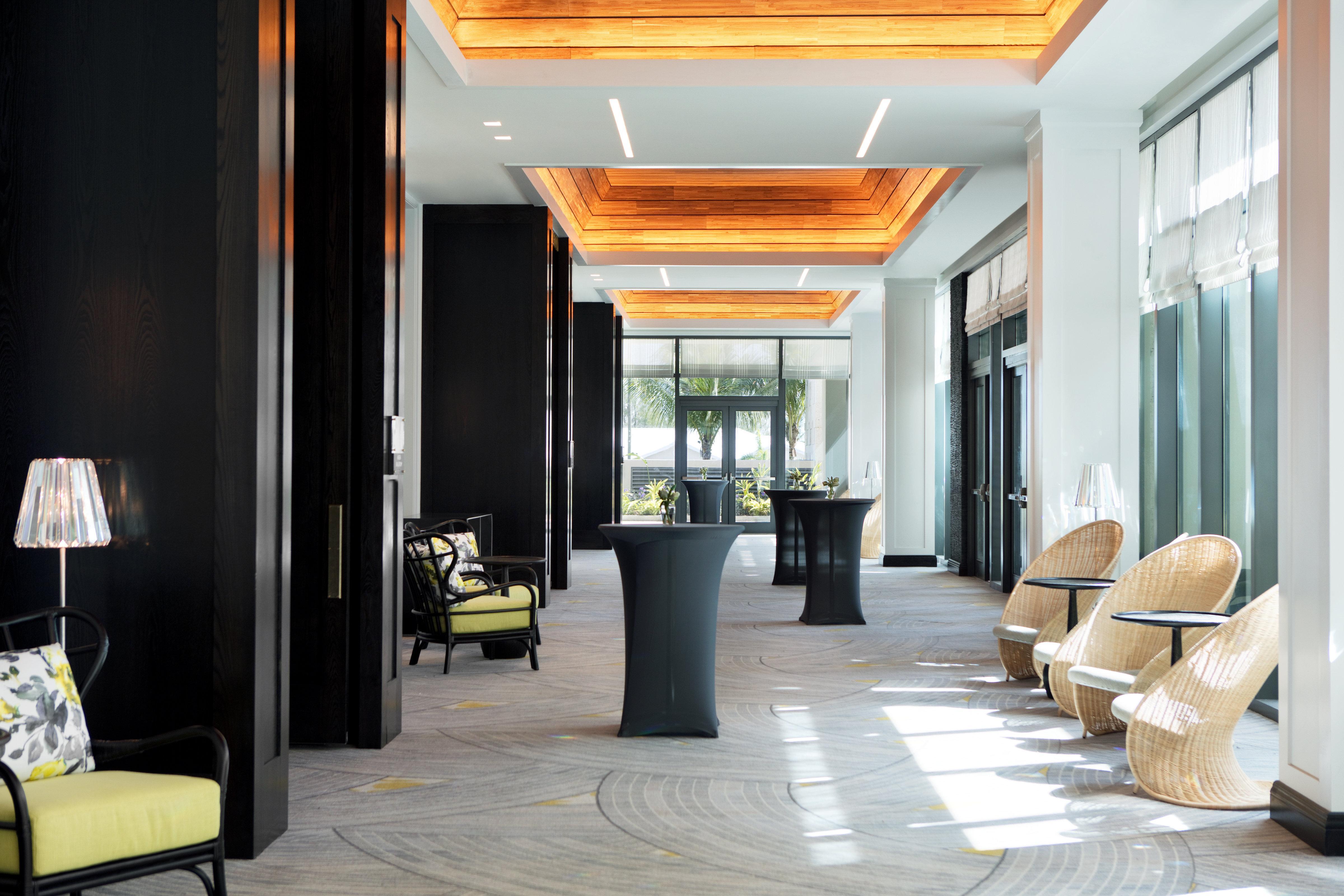 Kimpton Seafire Resort + Spa By Ihg West Bay Екстер'єр фото