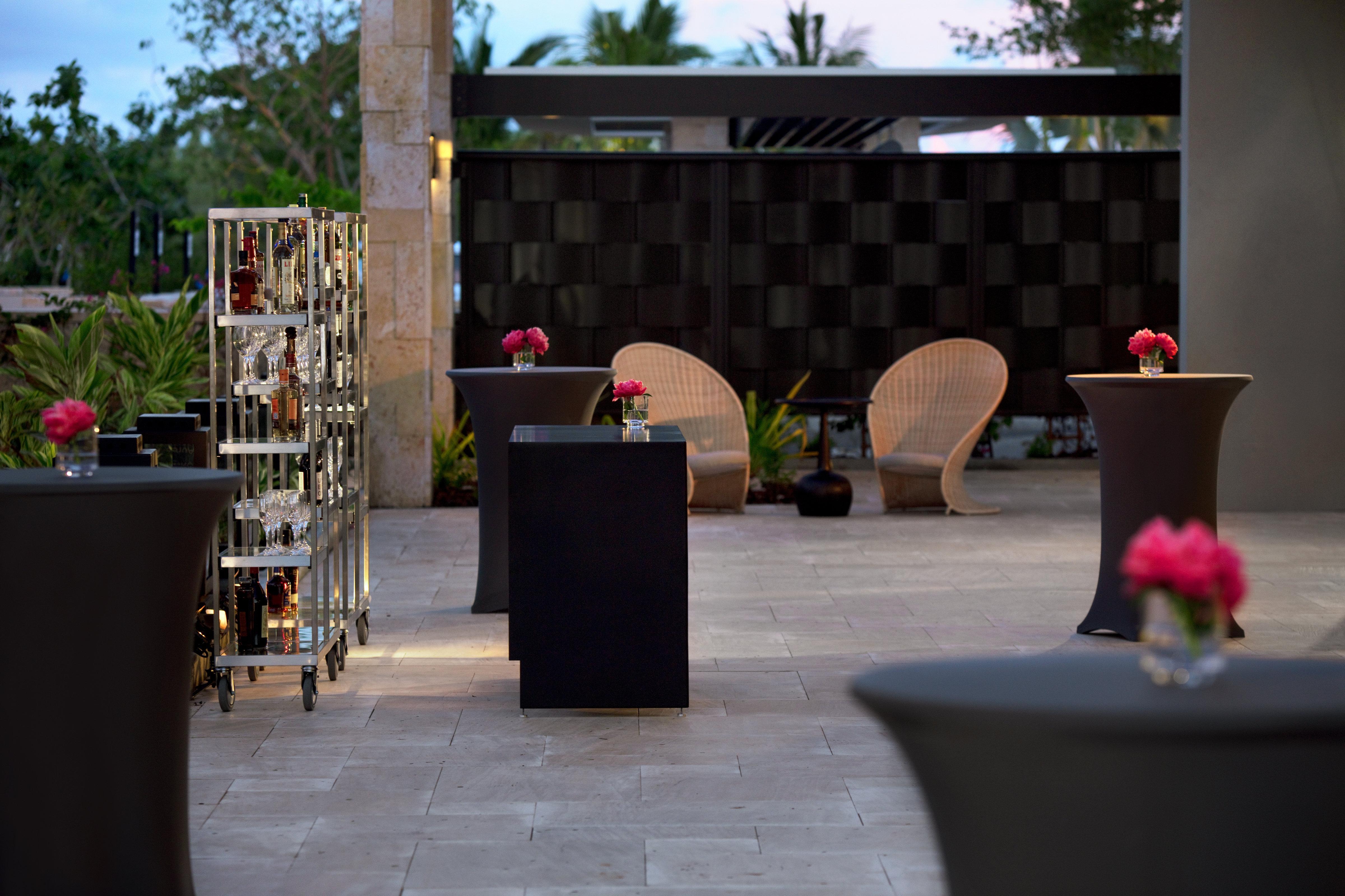 Kimpton Seafire Resort + Spa By Ihg West Bay Екстер'єр фото