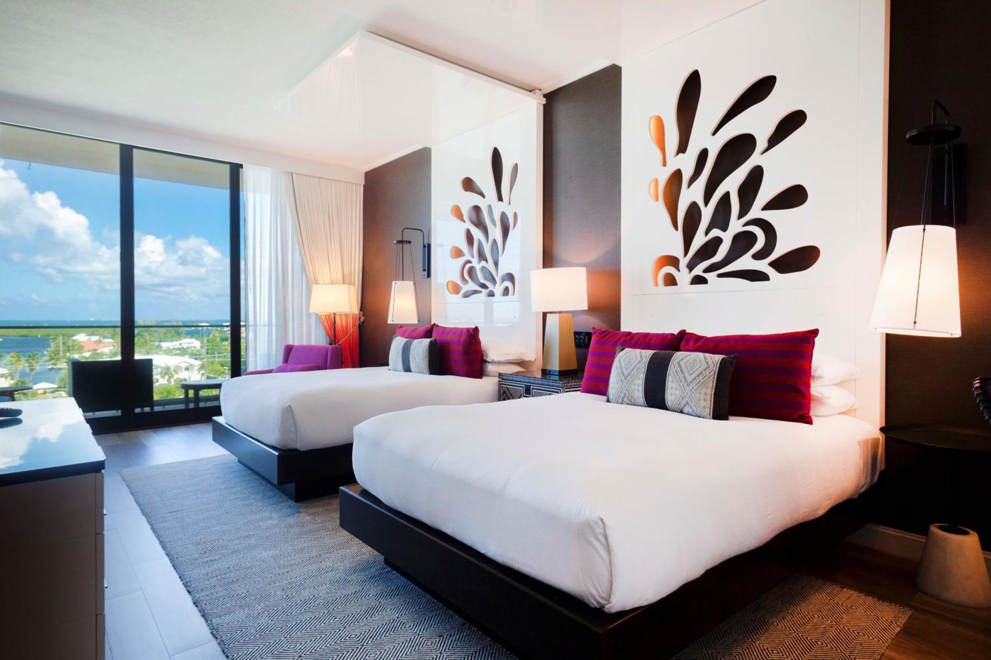 Kimpton Seafire Resort + Spa By Ihg West Bay Екстер'єр фото